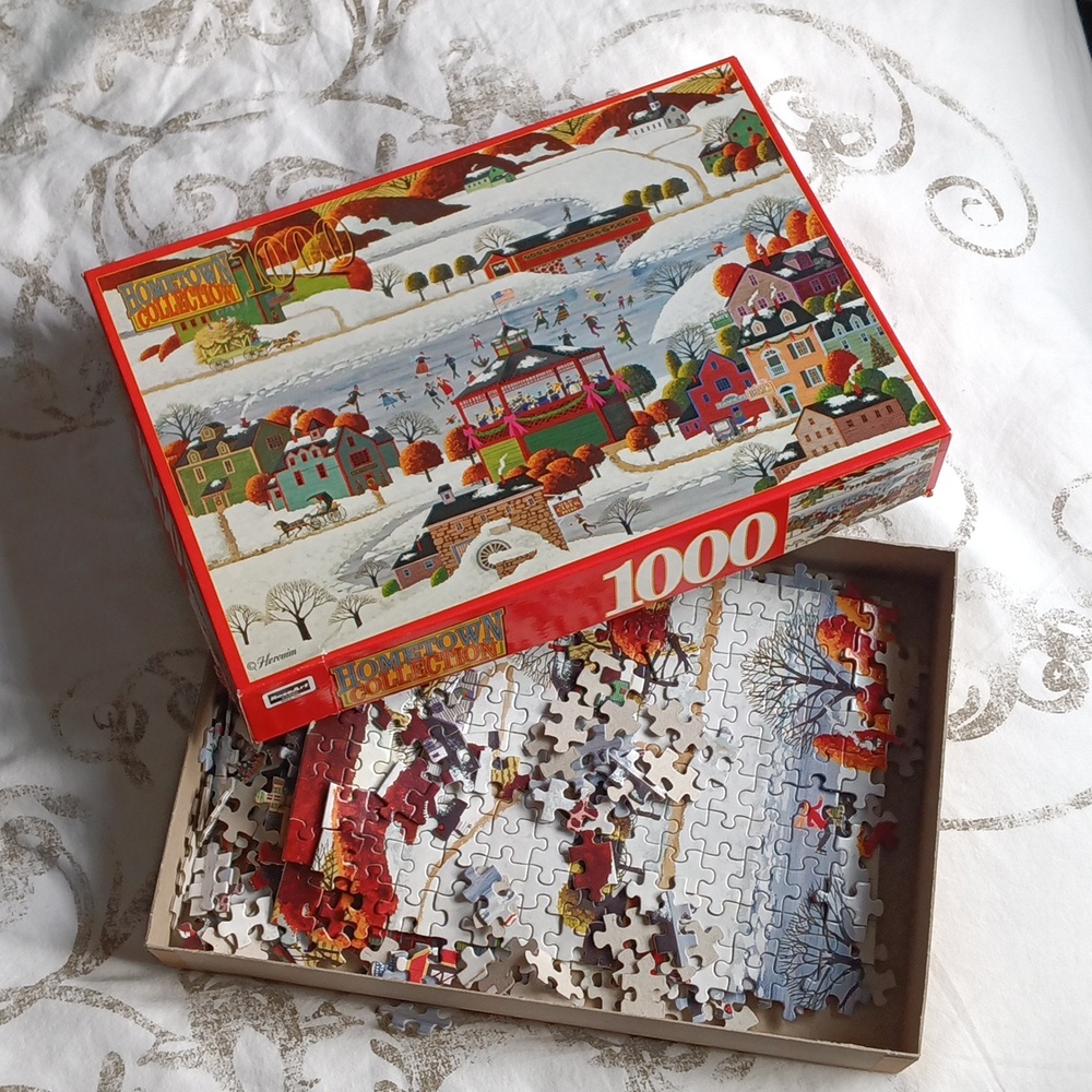 2000 Hometown Jigsaw Puzzle "Skater's Waltz", 1000 pieces Complete